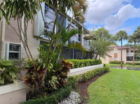 4780 NW 102nd Ave APT 102-11, Doral, FL 33178