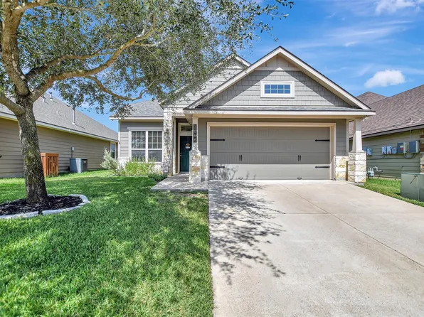 1066 Venice Dr, Bryan, TX 77808