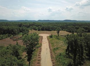 11 Spruce Trl, Spring Green, WI 53588