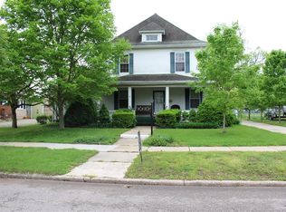 403 W Grand Prairie St, Palestine, IL 62451
