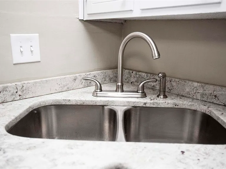 5 E Laramie Dr #A — Photo 8