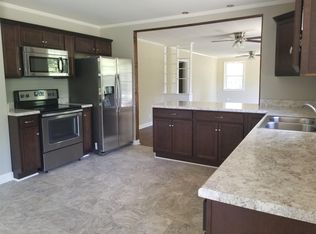126 Hickory Grove Blvd, Clarksville, TN 37040