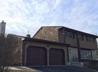 3 Long Bow Rd, Parlin, NJ 08859