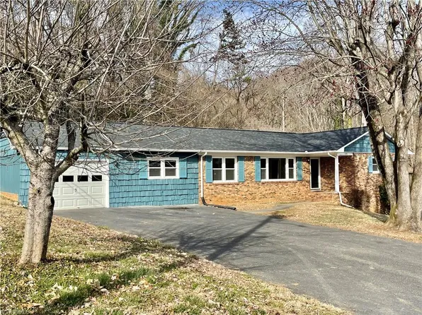 153 Edgewood Dr, Elkin, NC 28621