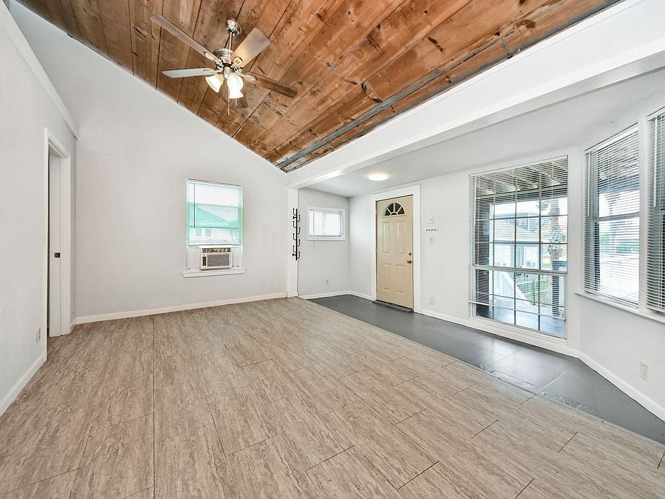 2nd image of 814 Broadway St #J-a