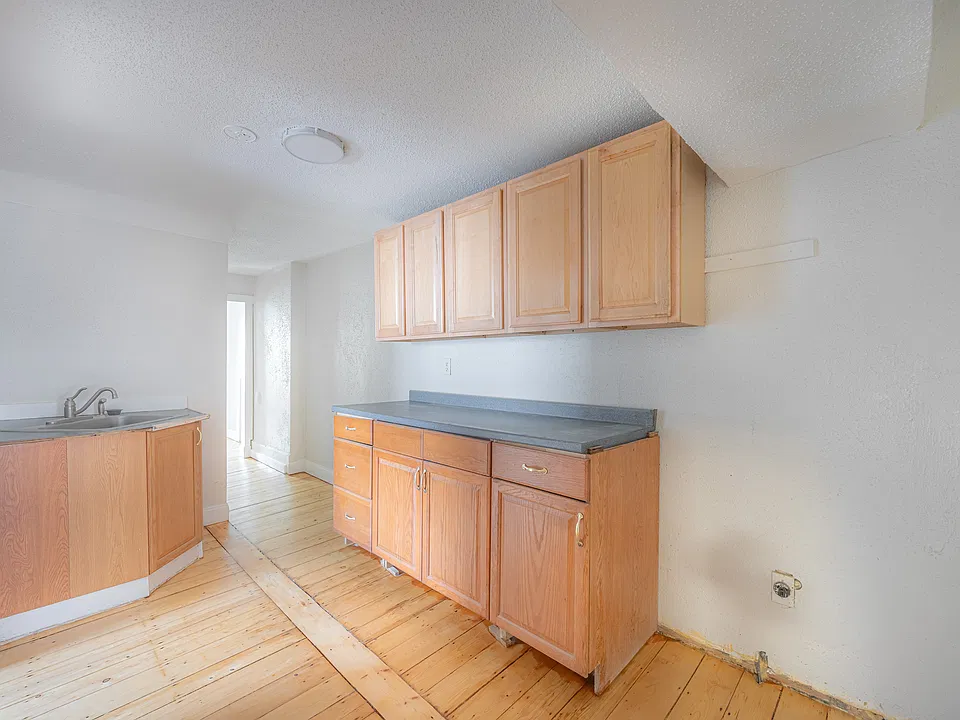 58 Mount Pleasant Ave #2