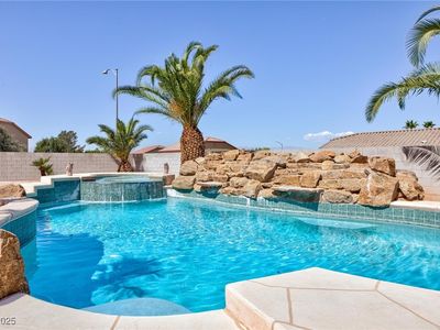 6638 Dazzling Heights Ln, Las Vegas, NV, 89110
