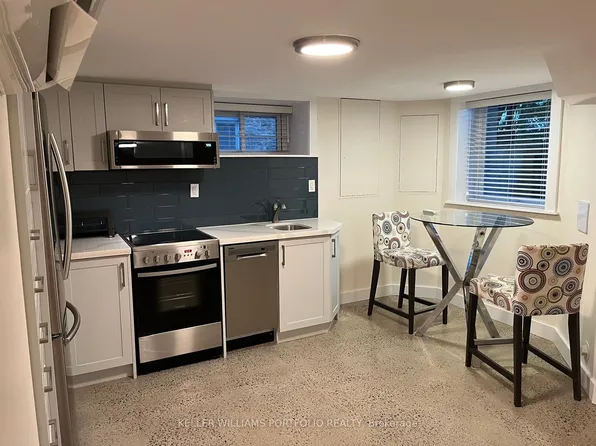 172 High Park Ave #Basement, Toronto, ON M6P 2S4