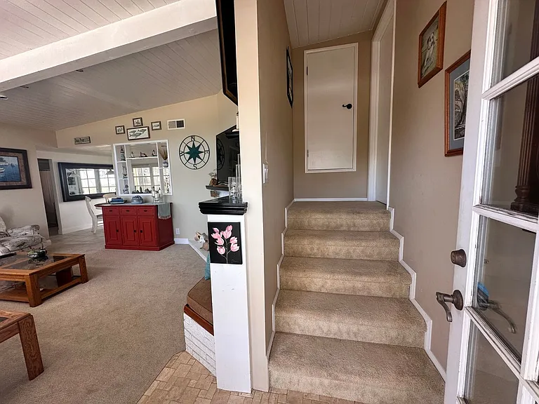 25235 La Cresta Dr — Photo 4