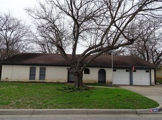 3437 Willowcrest Dr, North Richland Hills, TX 76117