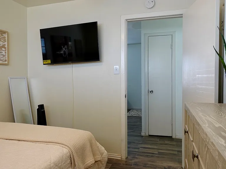 4719 Bowie Dr — Photo 17
