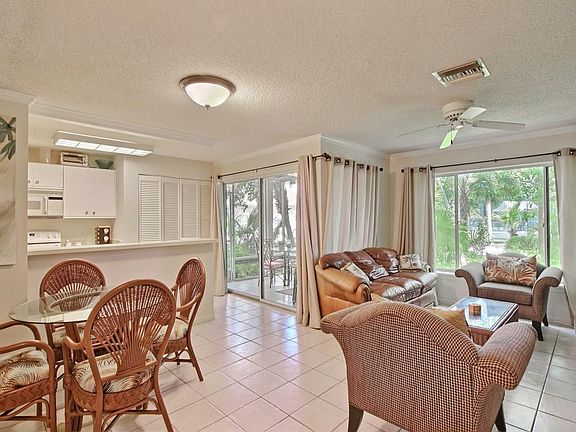 4th image of 1315 Winding Oaks Cir E APT 902