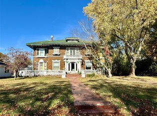 1029 Saint Louis St, Edwardsville, IL