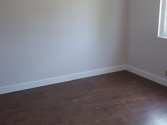 5th image of 780 Dorrie Ave