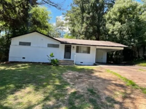 1527 Maria Dr, Jackson, MS 39204