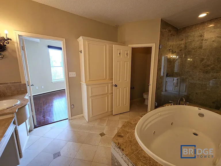 319 Birdsall St — Photo 15