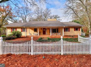 1221 Twin Pines Dr, Greensboro, GA 30642