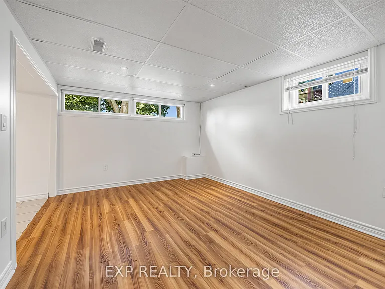 847 Upper Ottawa St #LOWER — Photo 7