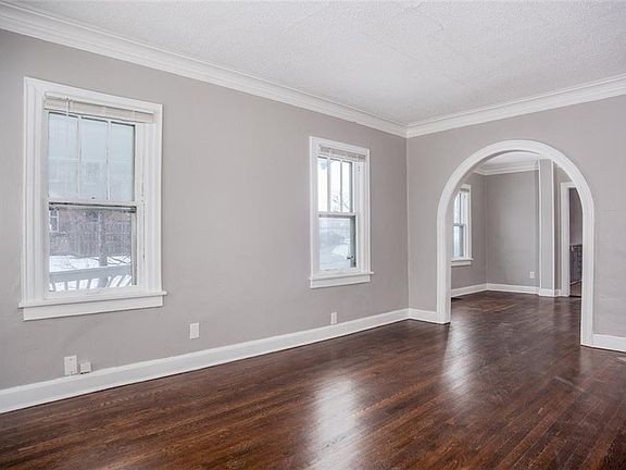 3rd image of 2421 E Meyer Blvd