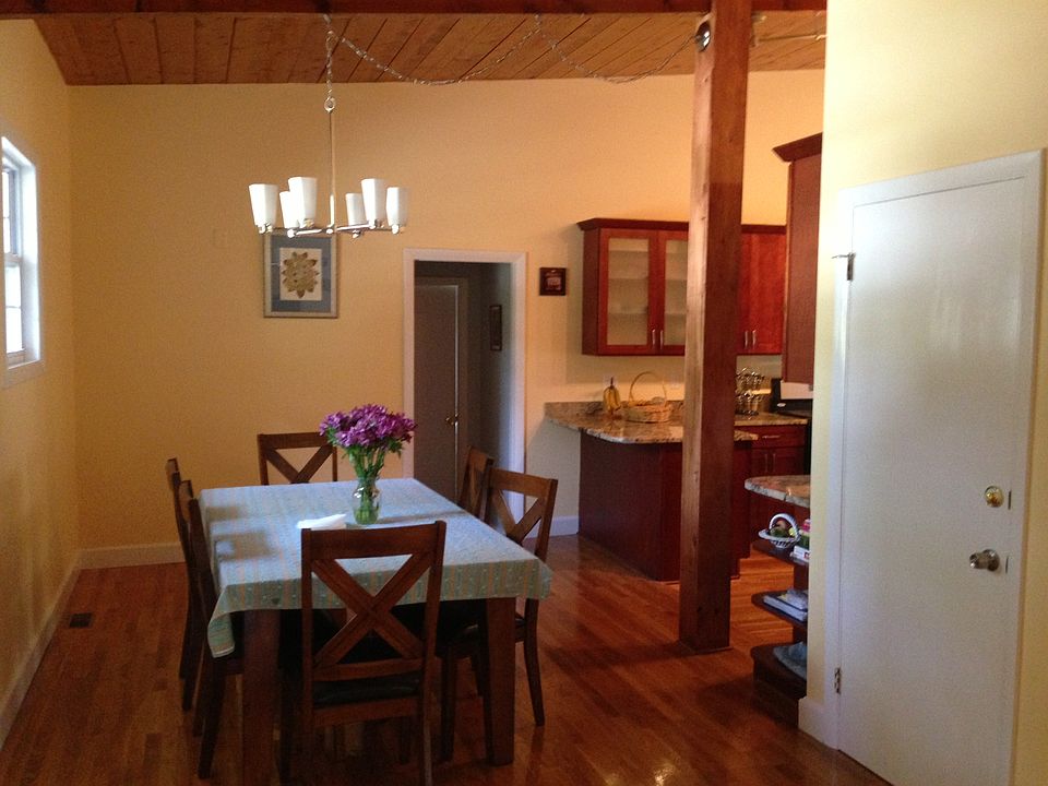 2nd image of 363 Lowell St