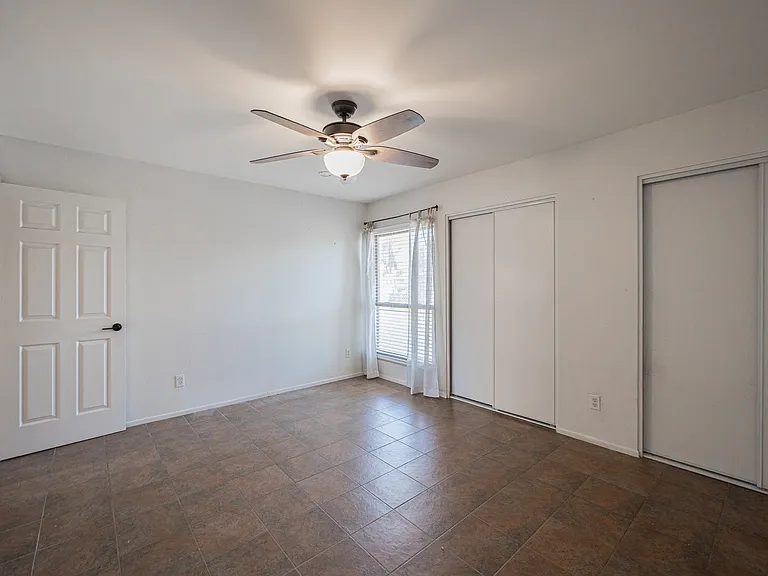 6008 W Augusta Ave — Photo 15