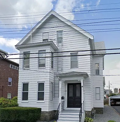2 bed, 850 sqft, $1,650 — Photo 1