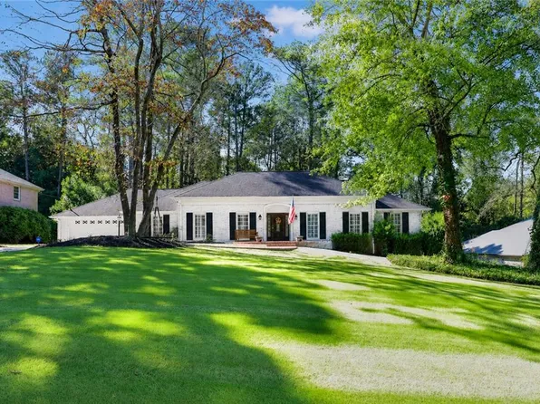 5735 Riverwood Dr, Atlanta, GA 30328