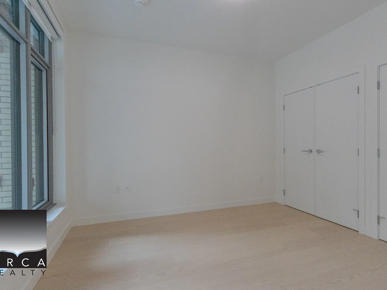 102 Harbour Way, North Vancouver — Photo 4