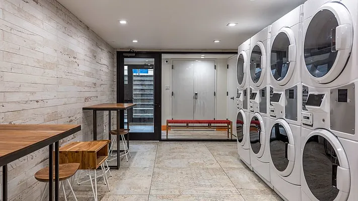 Rented by Nooklyn NYC LLC | media 30