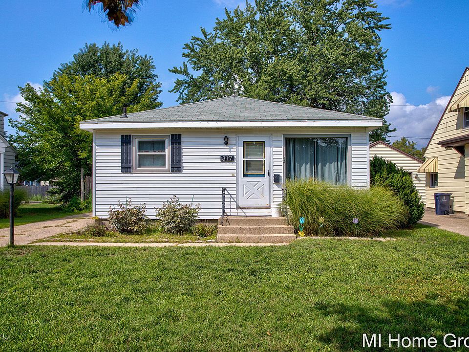 1st image of 317 W 28th St