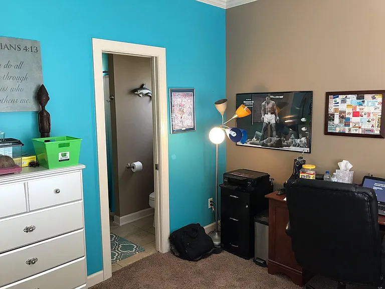 207 Gladstone Way — Photo 11