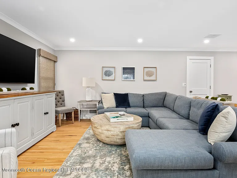 212 Helm Rd — Photo 13