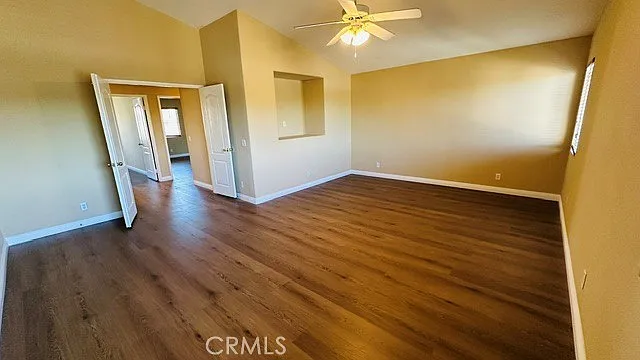 1442 Orange Grv — Photo 9