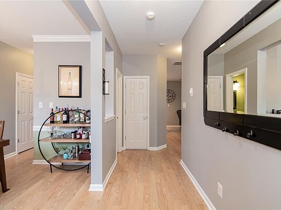 5th image of 6032 Parkside Cir