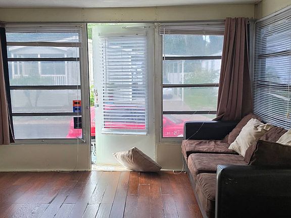 2nd image of 15427 Lakeshore Villa St #35