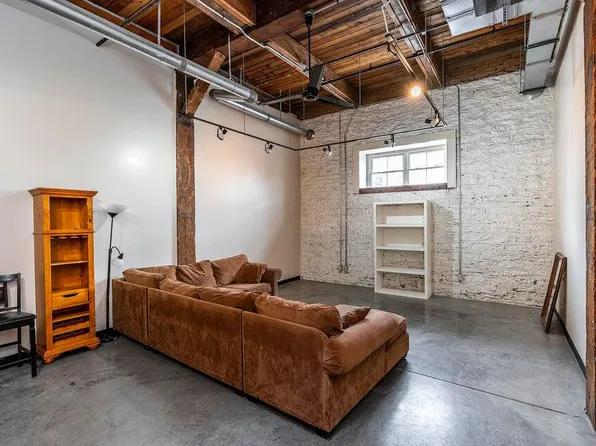 585 S Upper St APT 123, Lexington, KY 40508