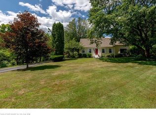 3 North St, Topsham, ME 04086