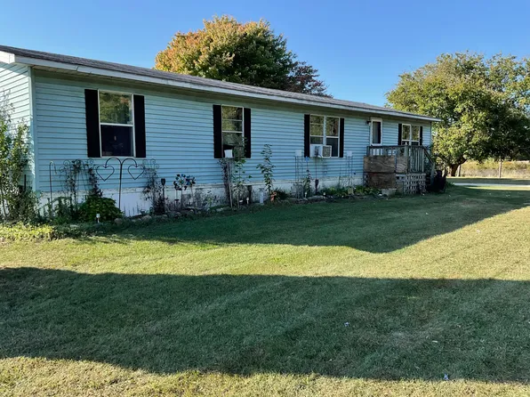 37828 68th St, Covert, MI 49043