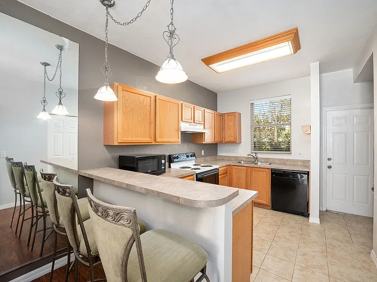 3910 SW 20th Ave #1403 — Photo 8