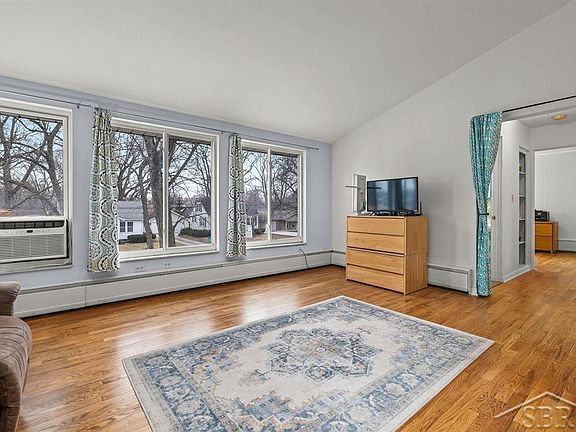 5th image of 2405 Damman Dr APT 201