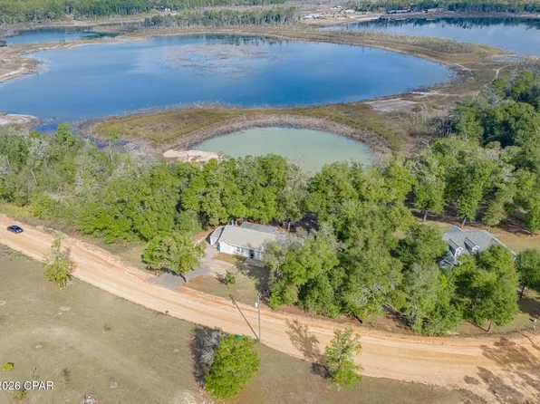 3068 Woodymarion Dr, Chipley, FL 32428