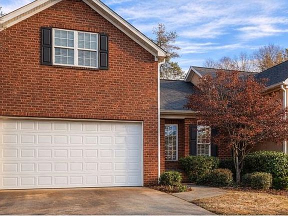 2nd image of 122 High Ridge Dr