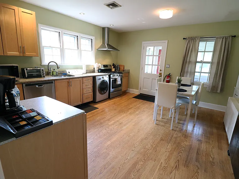Kitchen (1)