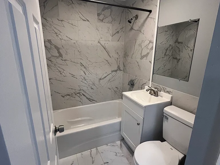 27 S Whipple St #2 — Photo 8