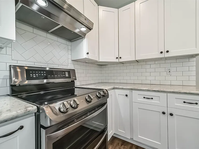 6219 Summerville Ln — Photo 10