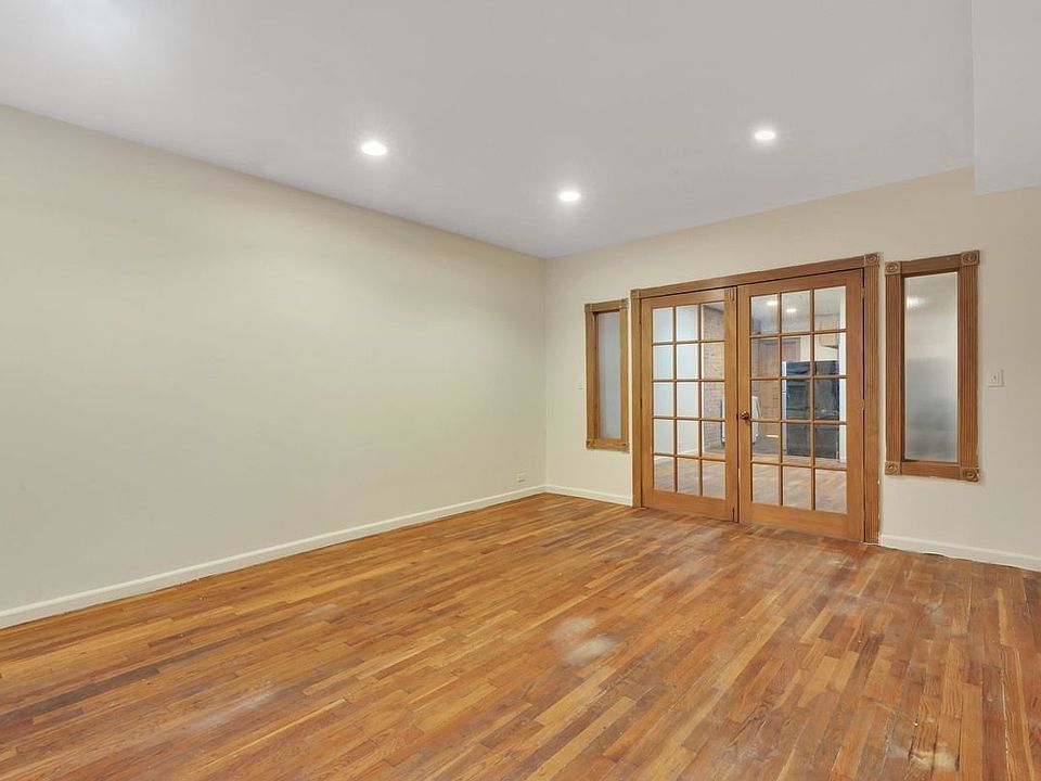1st image of 142 W 46th St APT 3R