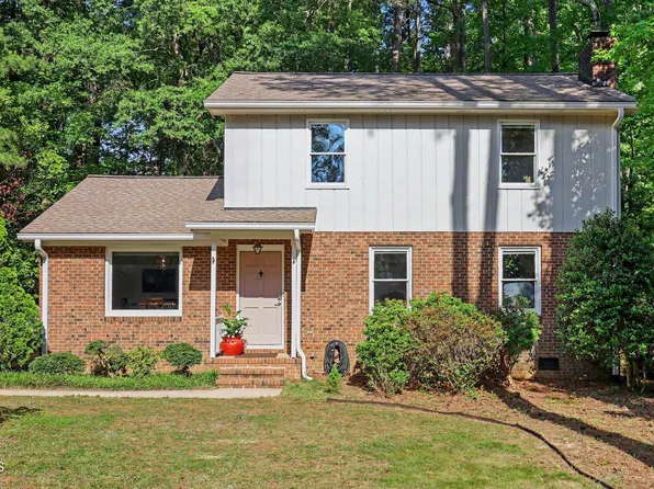 1415 Debra Dr, Cary, NC 27511