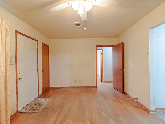 2nd image of 10330 Buena Park Dr