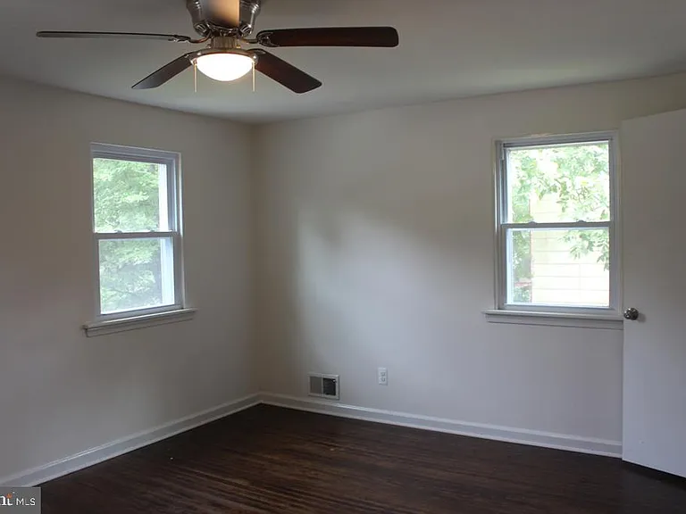 408 Villanova Rd — Photo 13