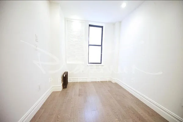 Rented by Platinum Properties | media 11